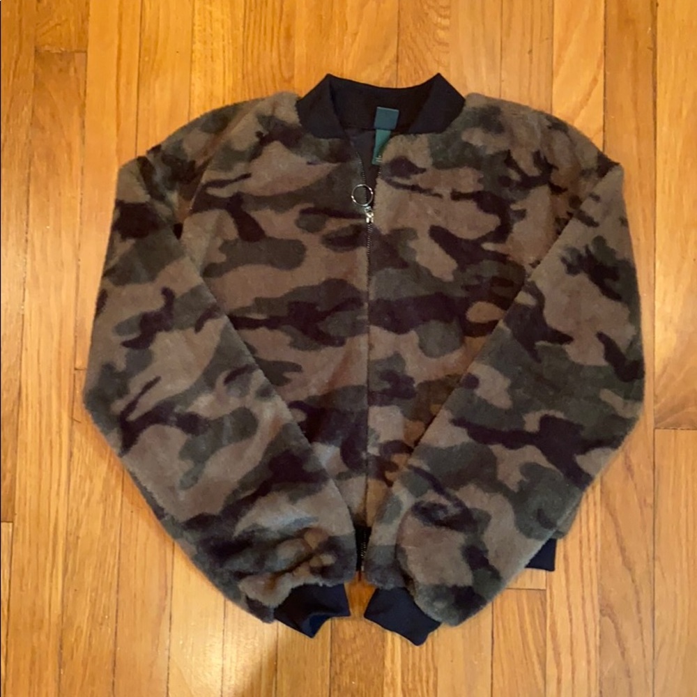 Camouflaged Plush Jacket
